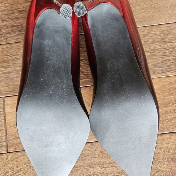 Rampage Red Pointed Toe Ombre Heels - Picture 3 of 5